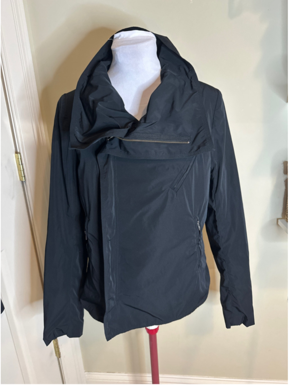 Designer Peter O. Mahler Black Asymmetrical Zip Jacket size small